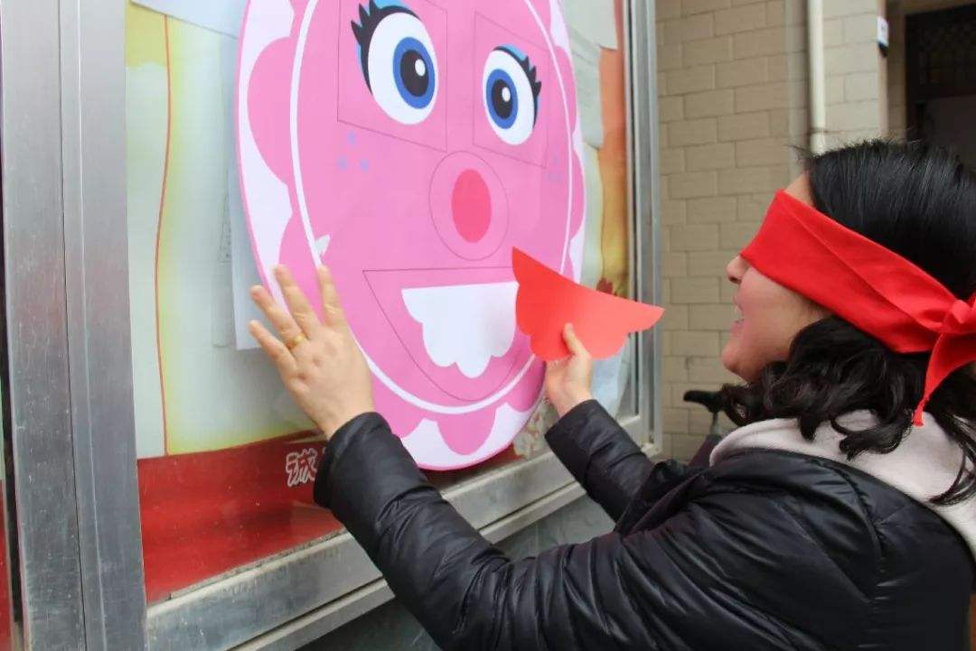 拓展訓(xùn)練互動游戲【貼鼻子】 拓展訓(xùn)練互動游戲【貼鼻子】